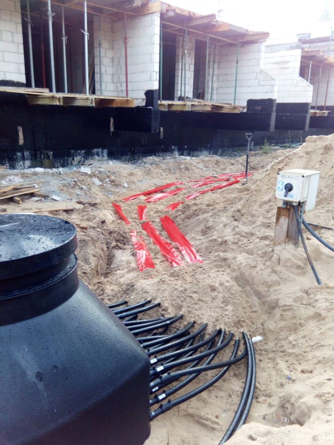 Dlaczego warto zainwestować w studnię głębinową?