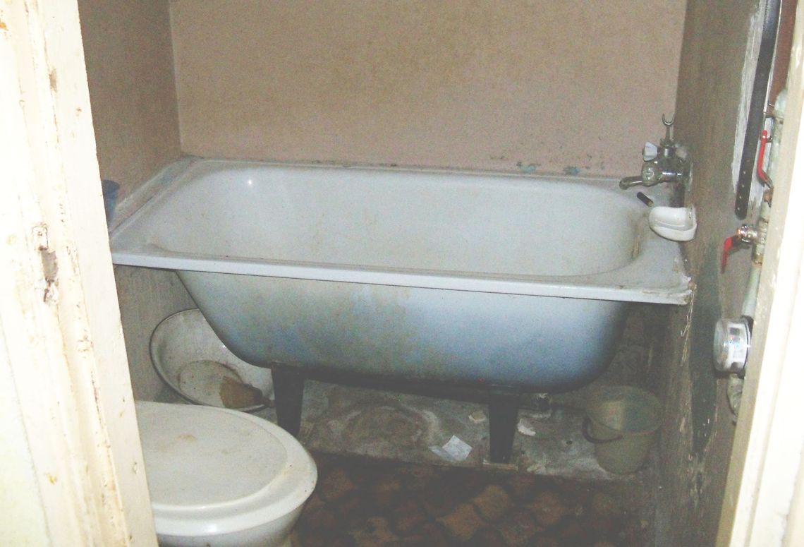 Do takiego stanu doprowadzają mieszkania komunalne! O zgrozo! Do takiego stanu doprowadzają mieszkania komunalne! O zgrozo!