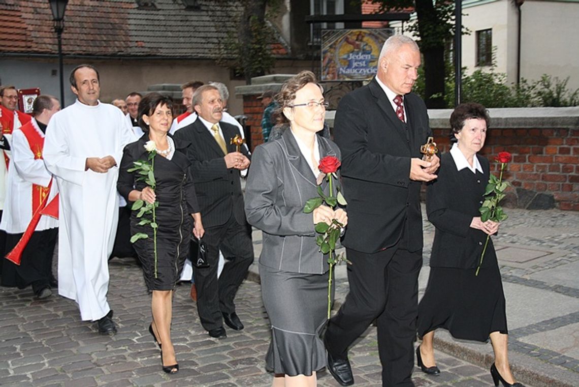 Do tczewskiej fary wprowadzono relikwie dwóch wielkich błogosławionych