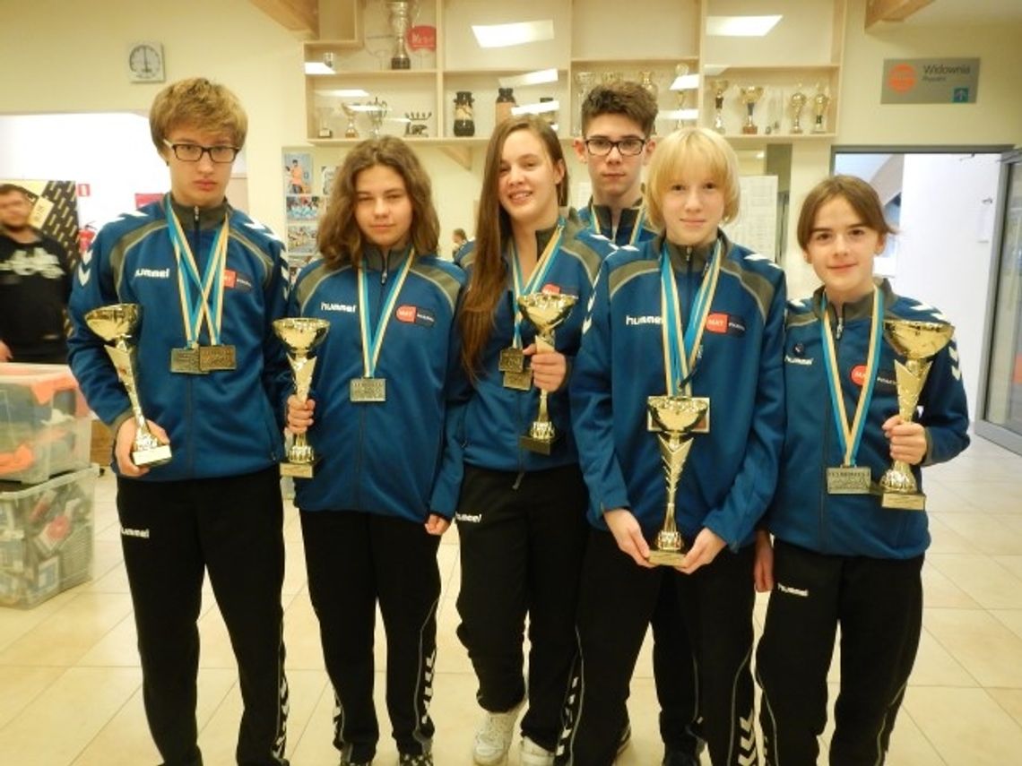 Doskonały start pływaków MAL WOPR