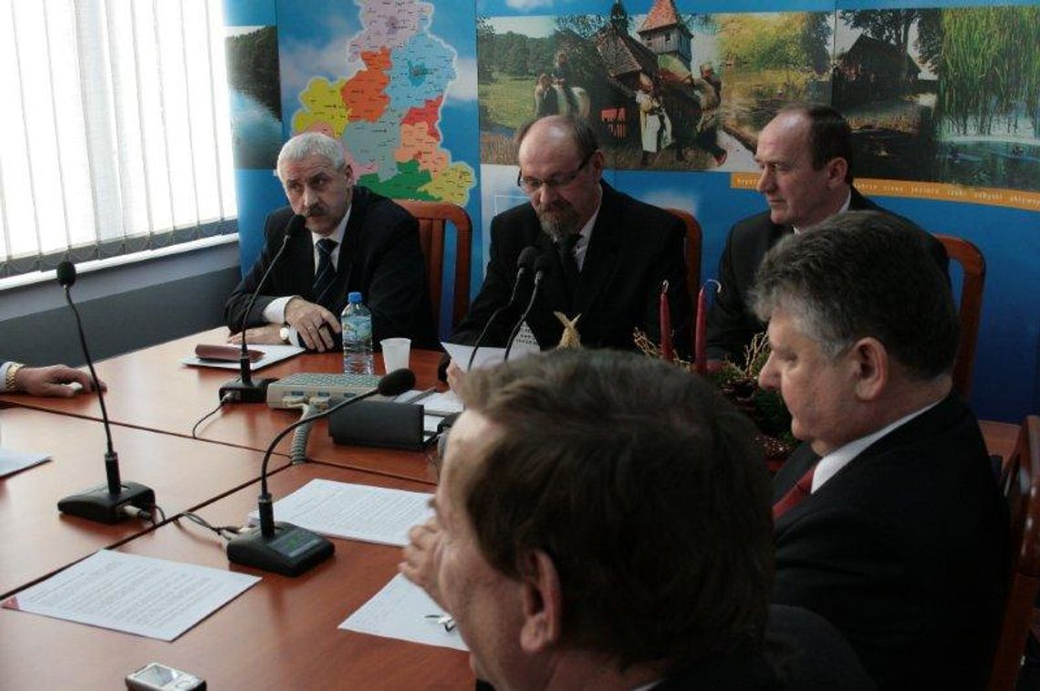 Dostatnia pensja starosty i samorządowe dietki Dostatnia pensja starosty i samorządowe dietki