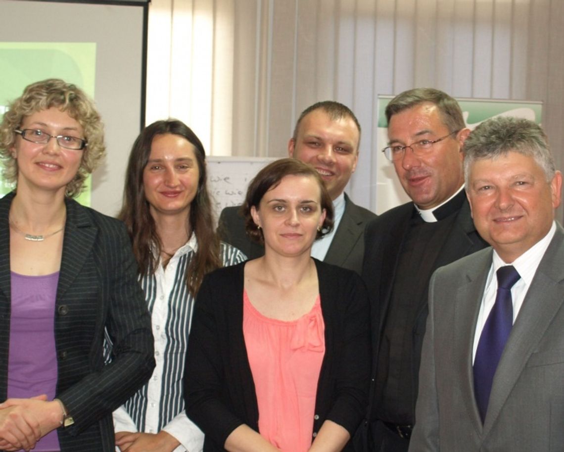 Doświadczony nie musi być wykluczony. W Polsce pracuje zaledwie 28 % osób po 50 roku życia Doświadczony nie musi być wykluczony. W Polsce pracuje zaledwie 28 % osób po 50 roku życia