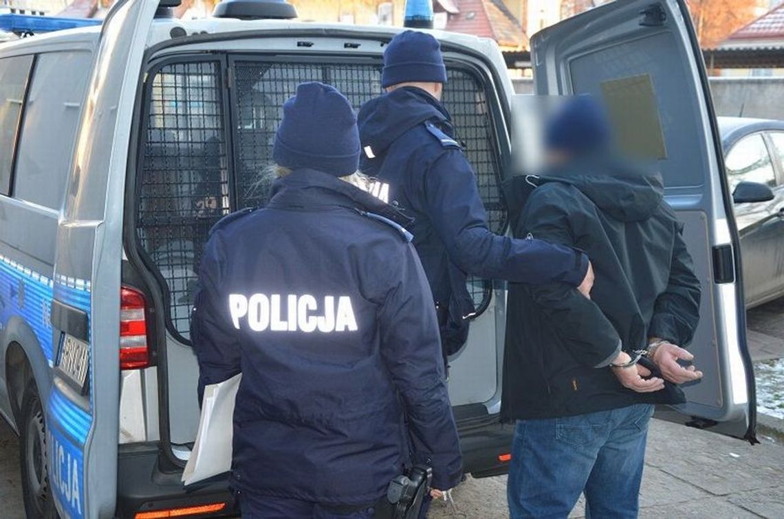 Dozór policyjny i poręczenie finansowe dla braci za posiadanie narkotyków Dozór policyjny i poręczenie finansowe dla braci za posiadanie narkotyków