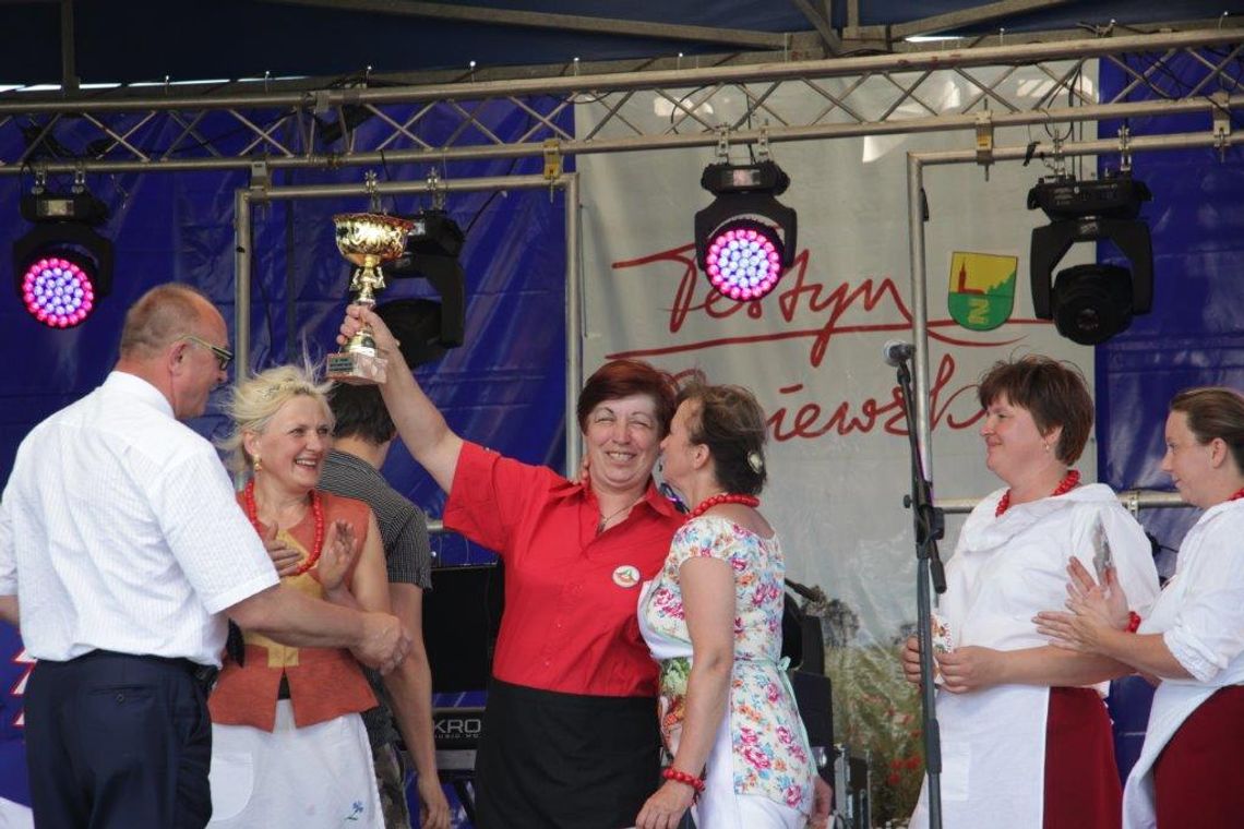 Dwa puchary dla Karolewa – za nami Festyn Kociewski Dwa puchary dla Karolewa – za nami Festyn Kociewski