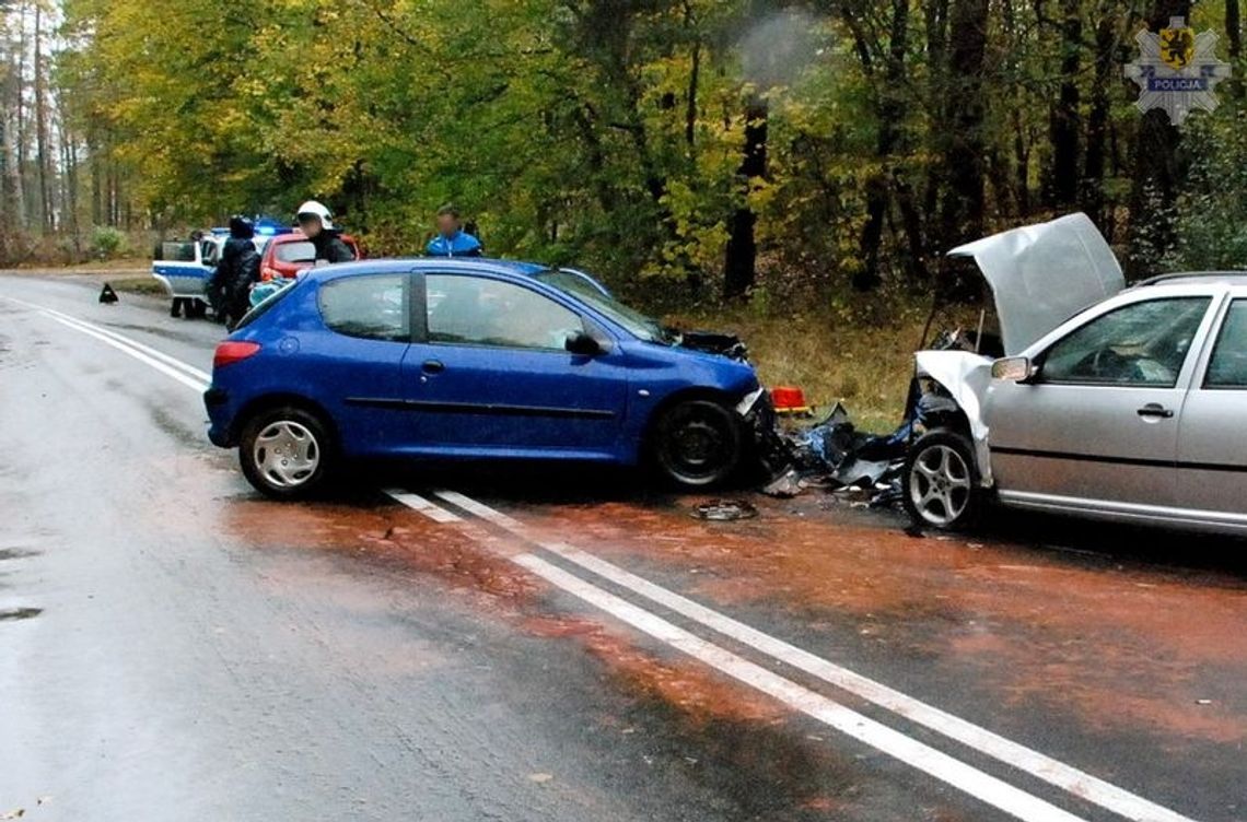 Dwie osoby ranne w wypadku pod Starogardem Dwie osoby ranne w wypadku pod Starogardem