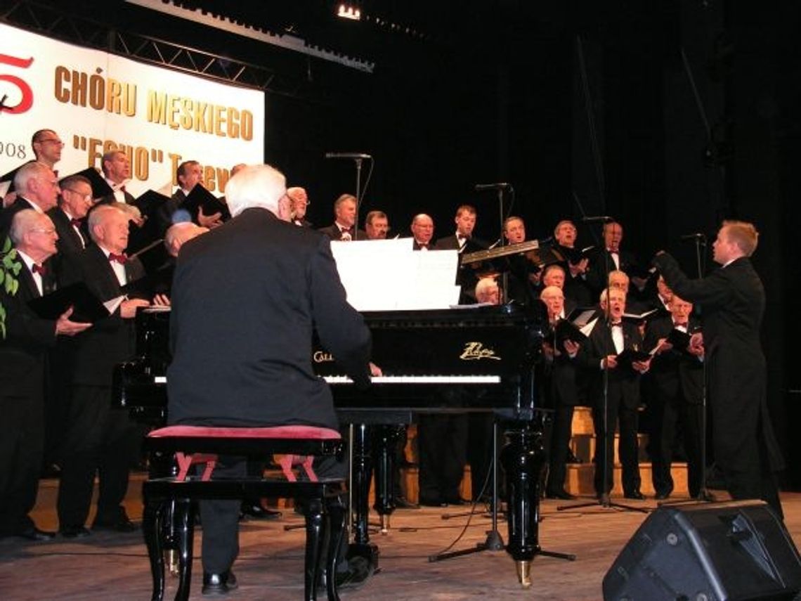 Dziarski jubilat zaśpiewał... jak z nut Dziarski jubilat zaśpiewał... jak z nut