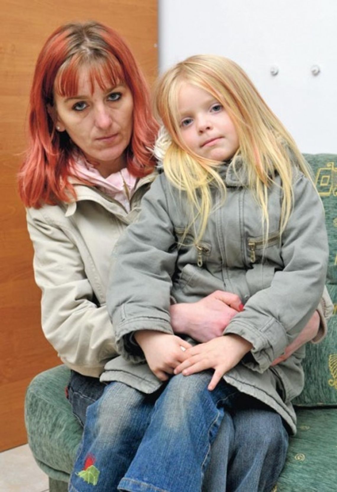 Dzieci proszą o buciki Dzieci proszą o buciki