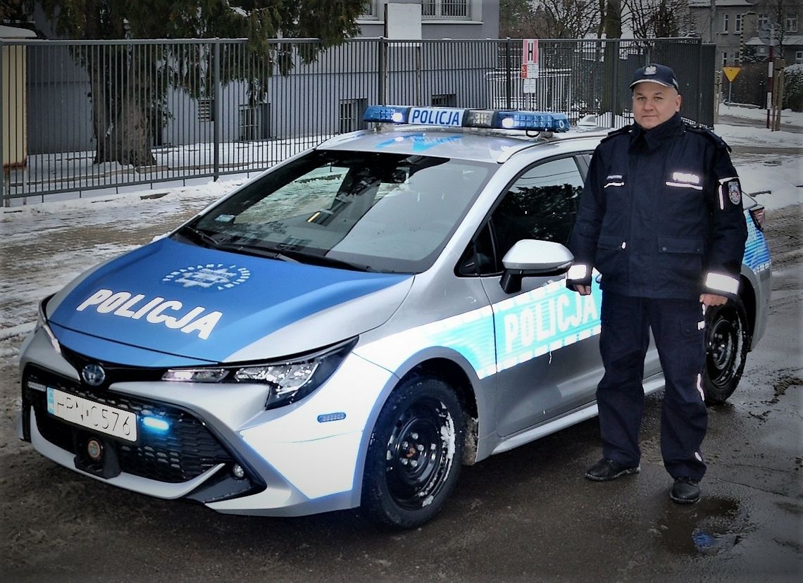 Dzielnicowi mają nowy policyjny samochód. Uroczyste przekazanie radiowozu! Dzielnicowi mają nowy policyjny samochód. Uroczyste przekazanie radiowozu!
