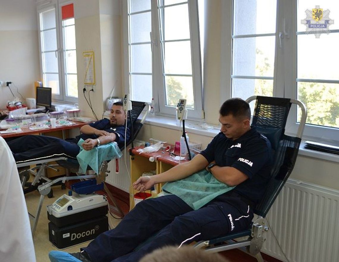 Dzielnicowi oddali krew Dzielnicowi oddali krew