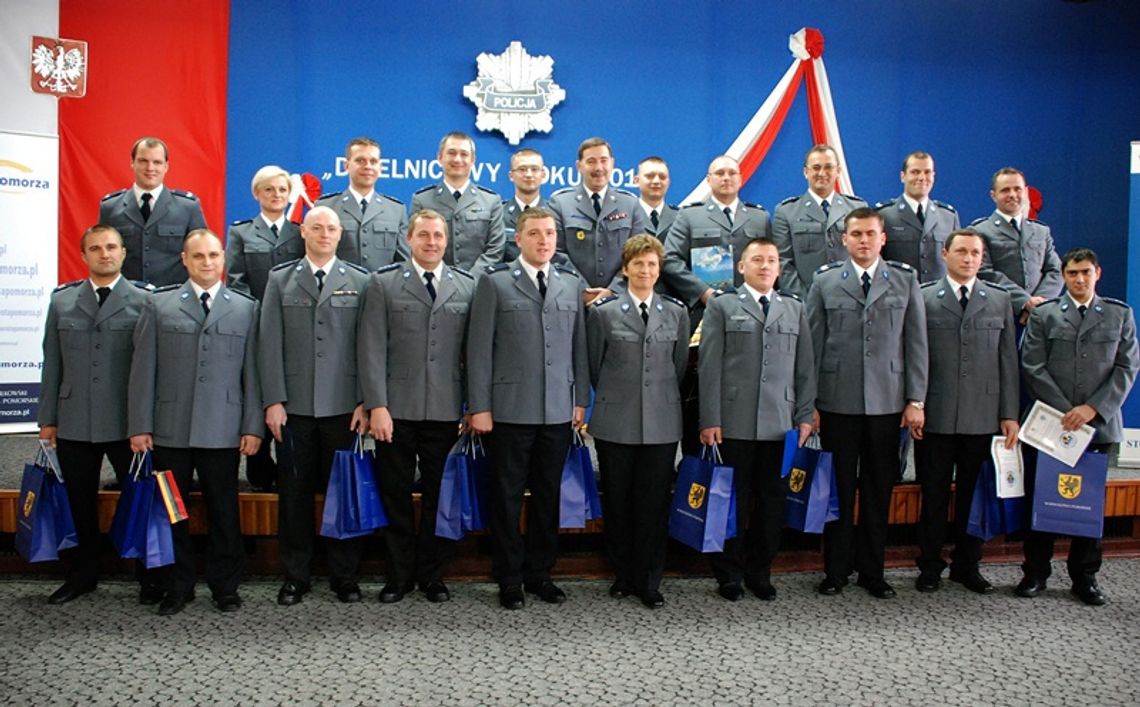 Dzielnicowy 2010 roku - na oblodzoną górkę po laury Dzielnicowy 2010 roku - na oblodzoną górkę po laury