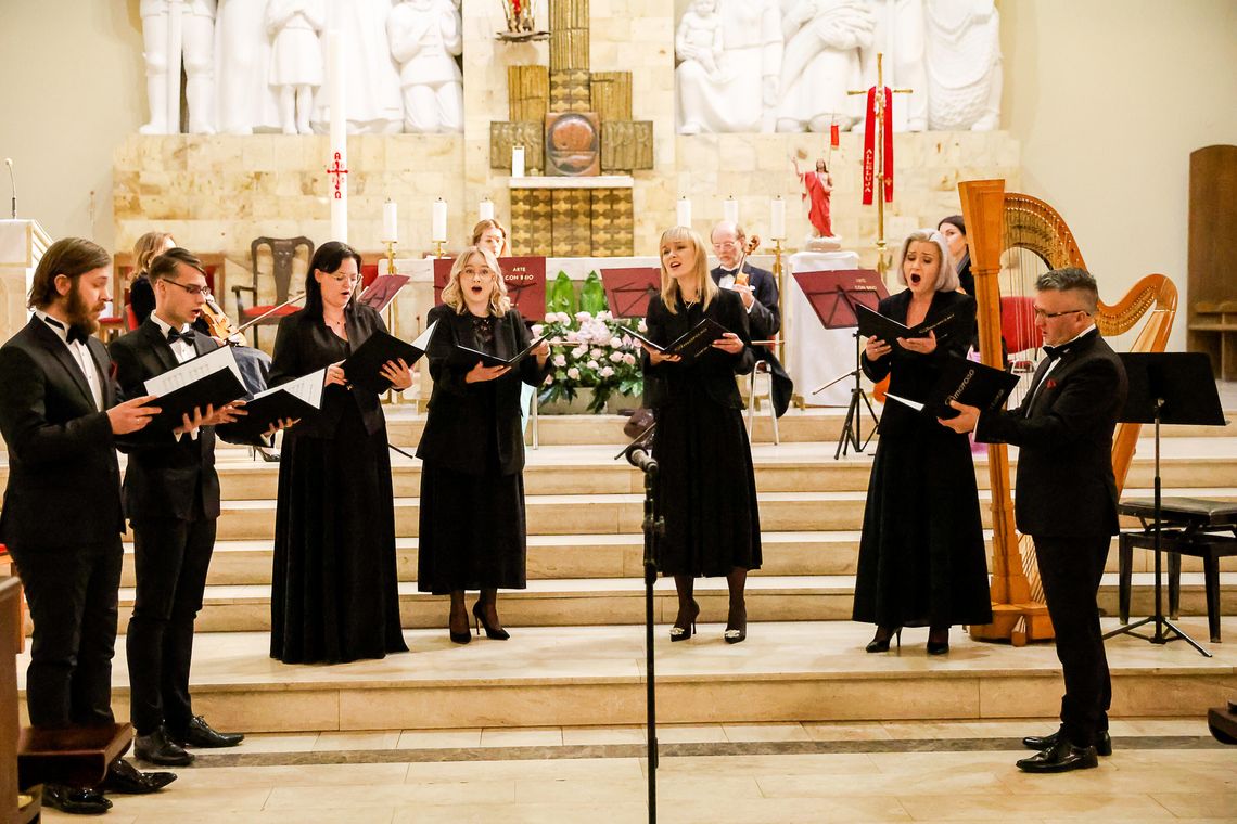 Dziesiąte urodziny Amoroso Dziesiąte urodziny Amoroso