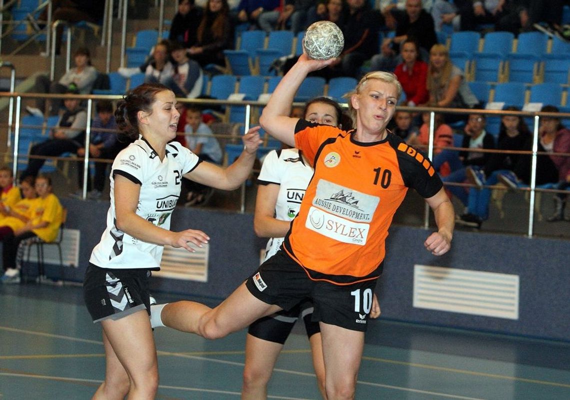 Emocje, zwroty akcji i awans - samborzanki pokonały PCM Kościerzyna Emocje, zwroty akcji i awans - samborzanki pokonały PCM Kościerzyna