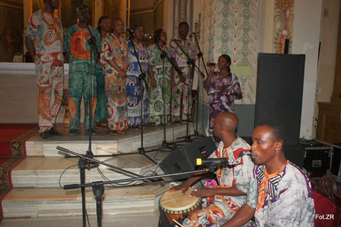 Ewangelizacja po afrykańsku Ewangelizacja po afrykańsku