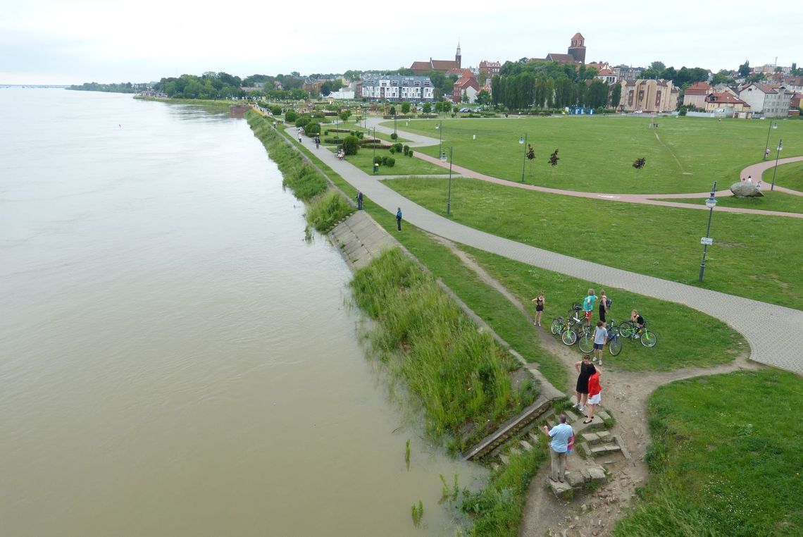 Fala kulminacyjna wyższa niż przewidywano Fala kulminacyjna wyższa niż przewidywano