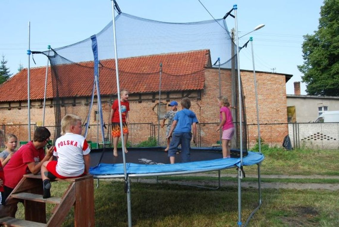 Festyn dla pogorzelców w Opaleniu Festyn dla pogorzelców w Opaleniu