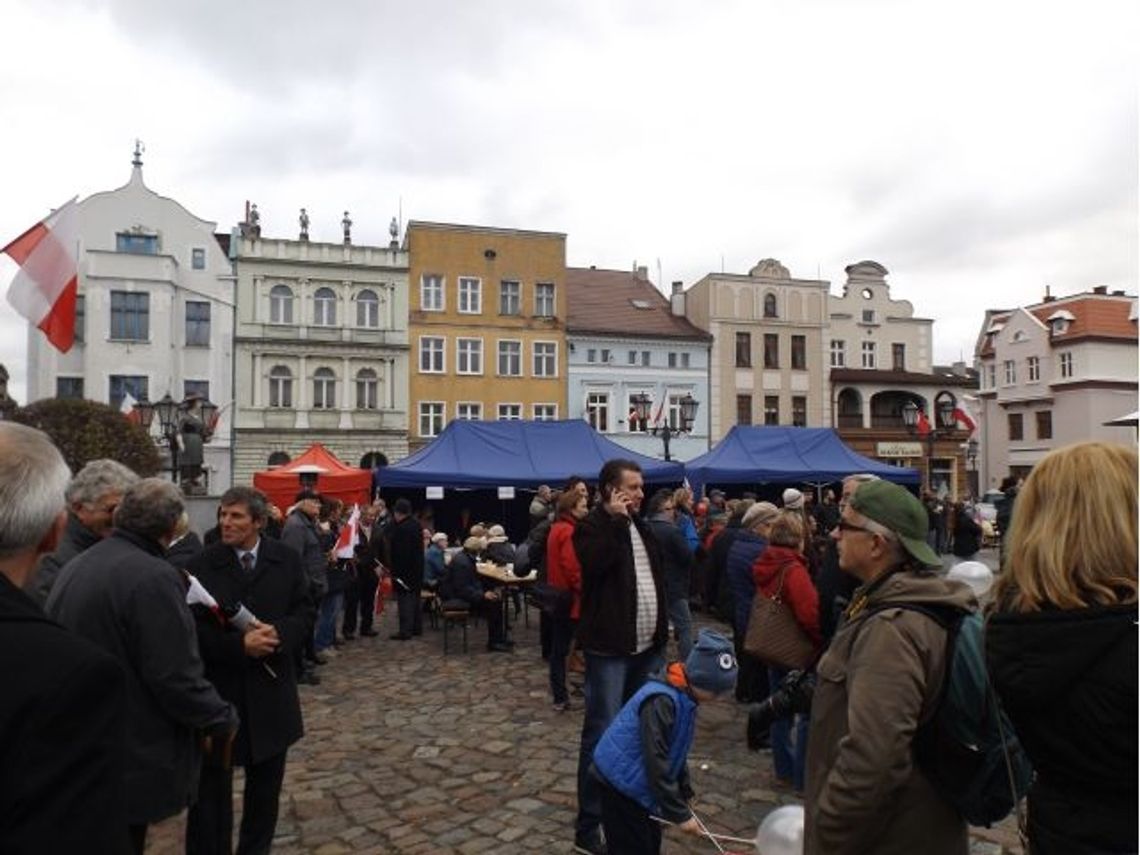 Festyn Niepodległości na placu Hallera Festyn Niepodległości na placu Hallera