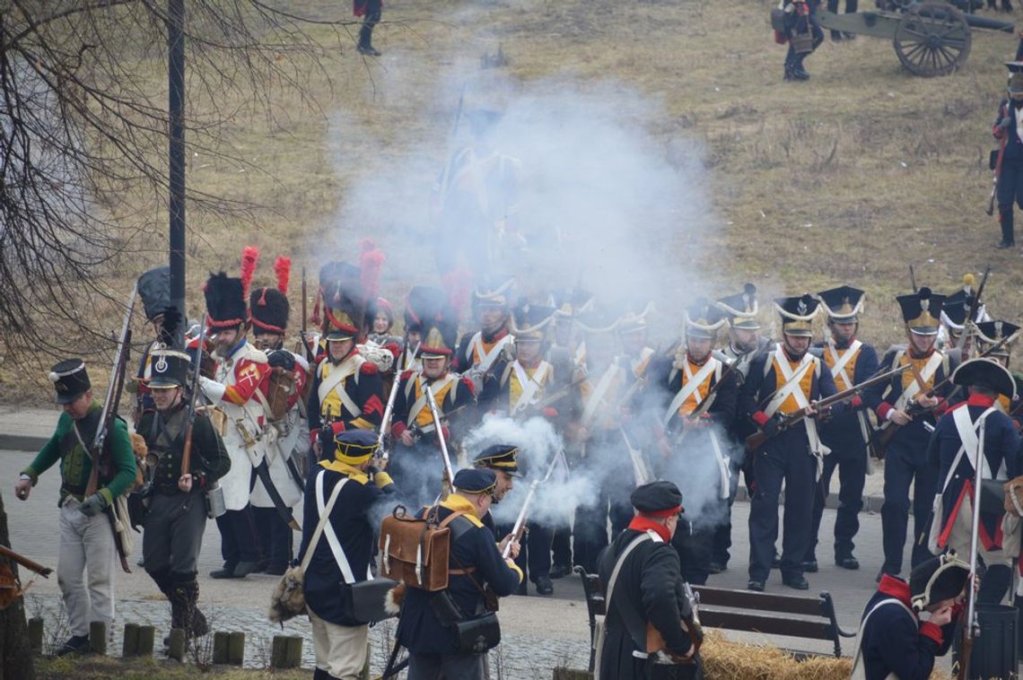[FILM] Rekonstrukcja bitwy w okolicach murów obronnych