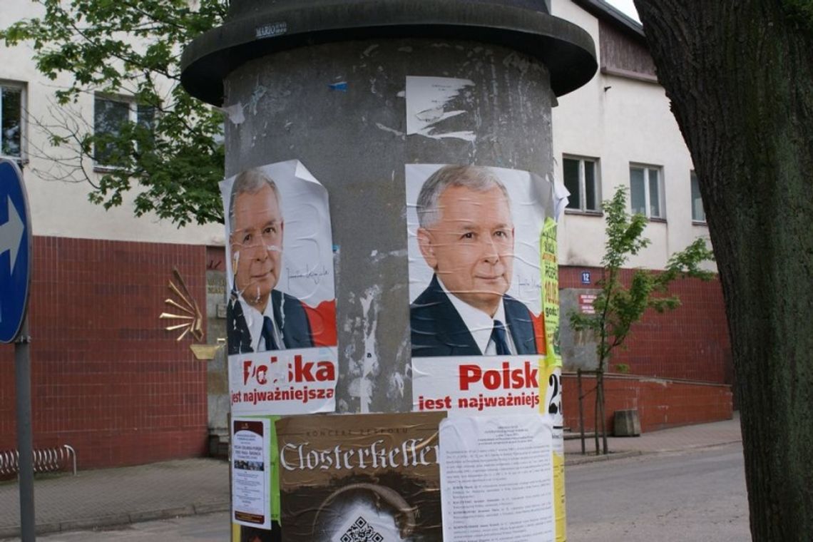 Finał I tury z Kaczyńskim i Komorowski w Gdańsku. BLISKO SIEBIE, LECZ BEZ DEBATY Finał I tury z Kaczyńskim i Komorowski w Gdańsku. BLISKO SIEBIE, LECZ BEZ DEBATY