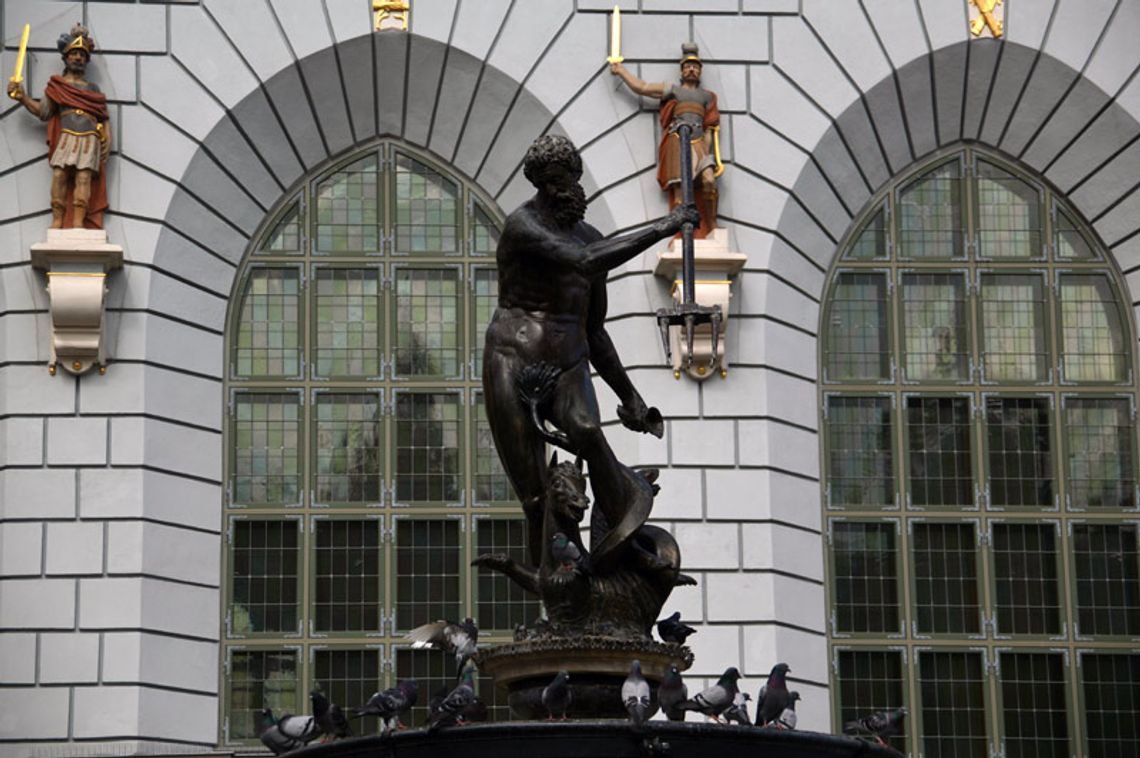 Fontanna Neptuna tryśnie wodą już w poniedziałek