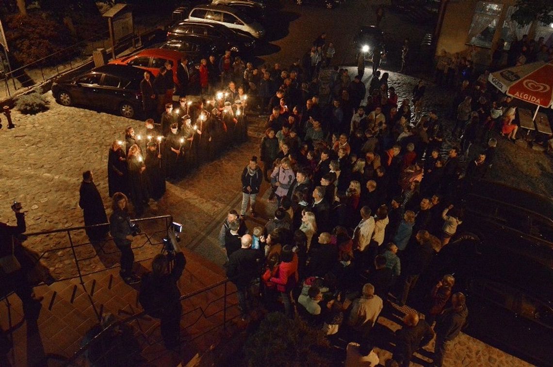 FOTO: Nocne strzały na skarszewskiej starówce!