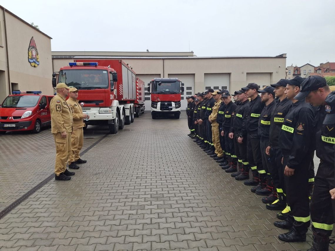 [FOTO] Pomorscy strażacy ruszają z pomocą na południe Polski