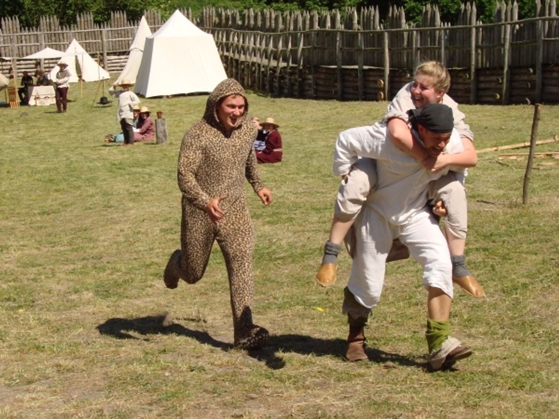 FOTO: Trwa wielkie świętowanie z okazji XX-lecia Starogardzkiego Bractwa Rycerskiego FOTO: Trwa wielkie świętowanie z okazji XX-lecia Starogardzkiego Bractwa Rycerskiego