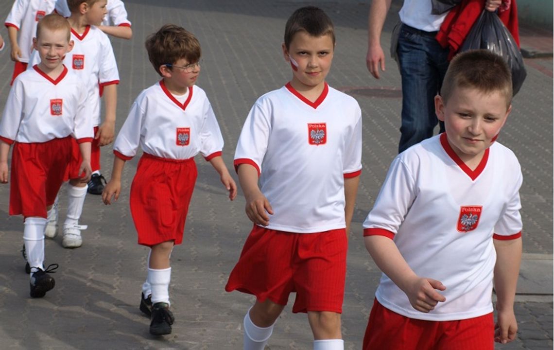 FOTORELACJA - zobacz jak starogardzianie świętowali otwarcie stadionu FOTORELACJA - zobacz jak starogardzianie świętowali otwarcie stadionu
