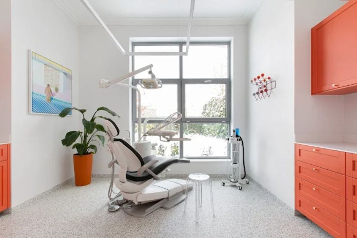 Gabinet stomatologiczny dr Mateusza Zybko w Malborku. Leczenie prowadzone spokojnie i konsekwentnie Gabinet stomatologiczny dr Mateusza Zybko w Malborku. Leczenie prowadzone spokojnie i konsekwentnie