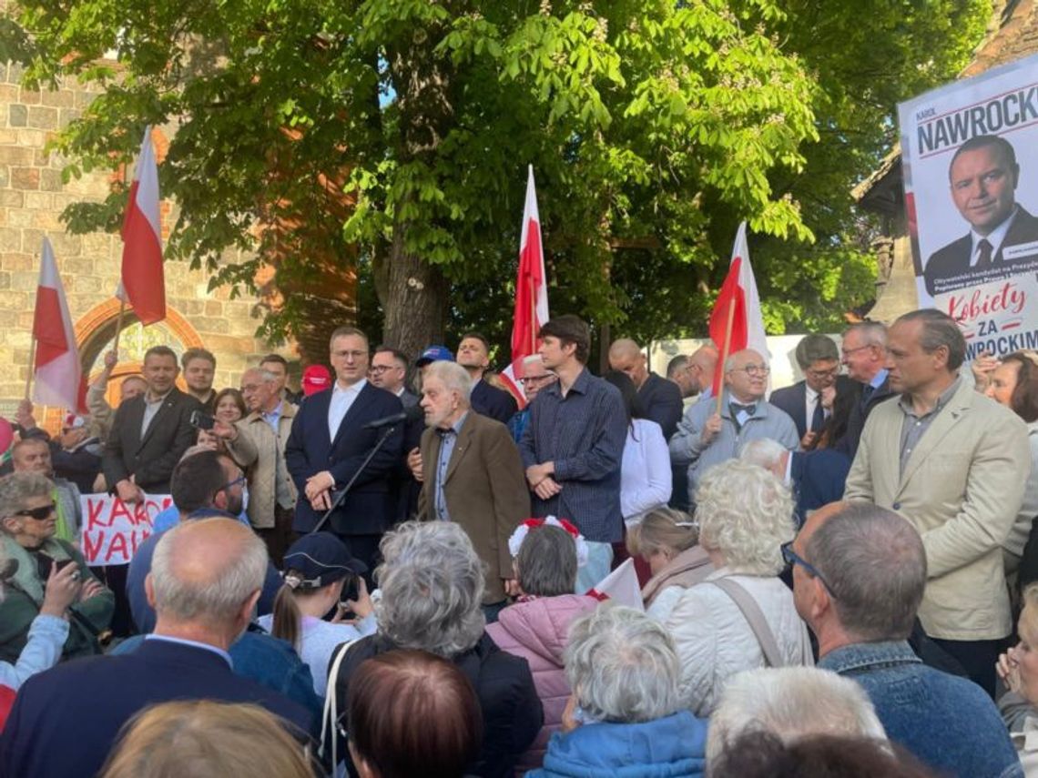[GALERIA ZDJĘĆ] Wiec poparcia Karola Nawrockiego w Sopocie