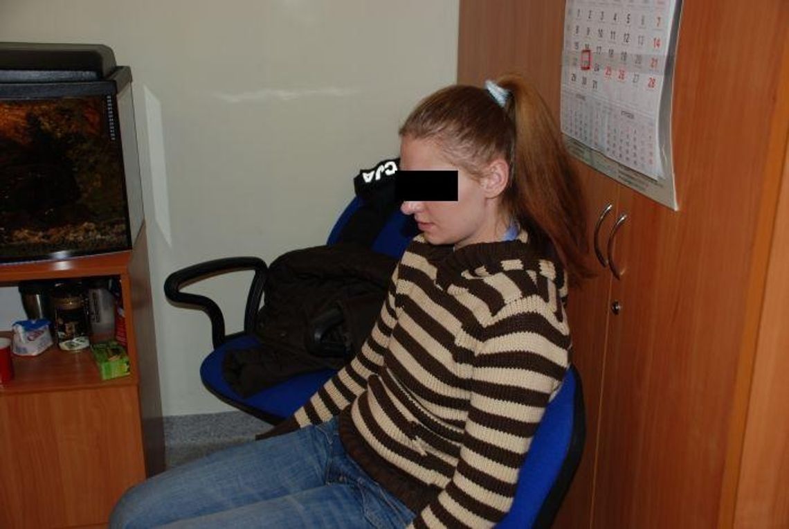 "Gang wnuczków" oskubał litościwe "babcie"