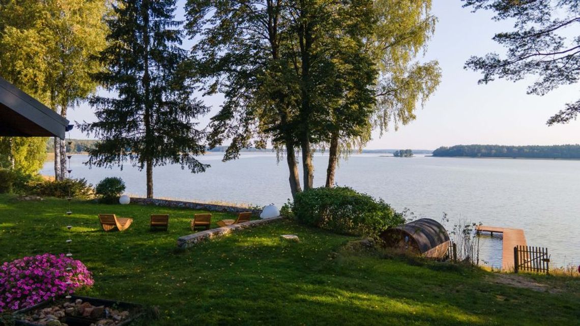 Gdzie wypocząć nad jeziorem? Przegląd najciekawszych kierunków w Polsce