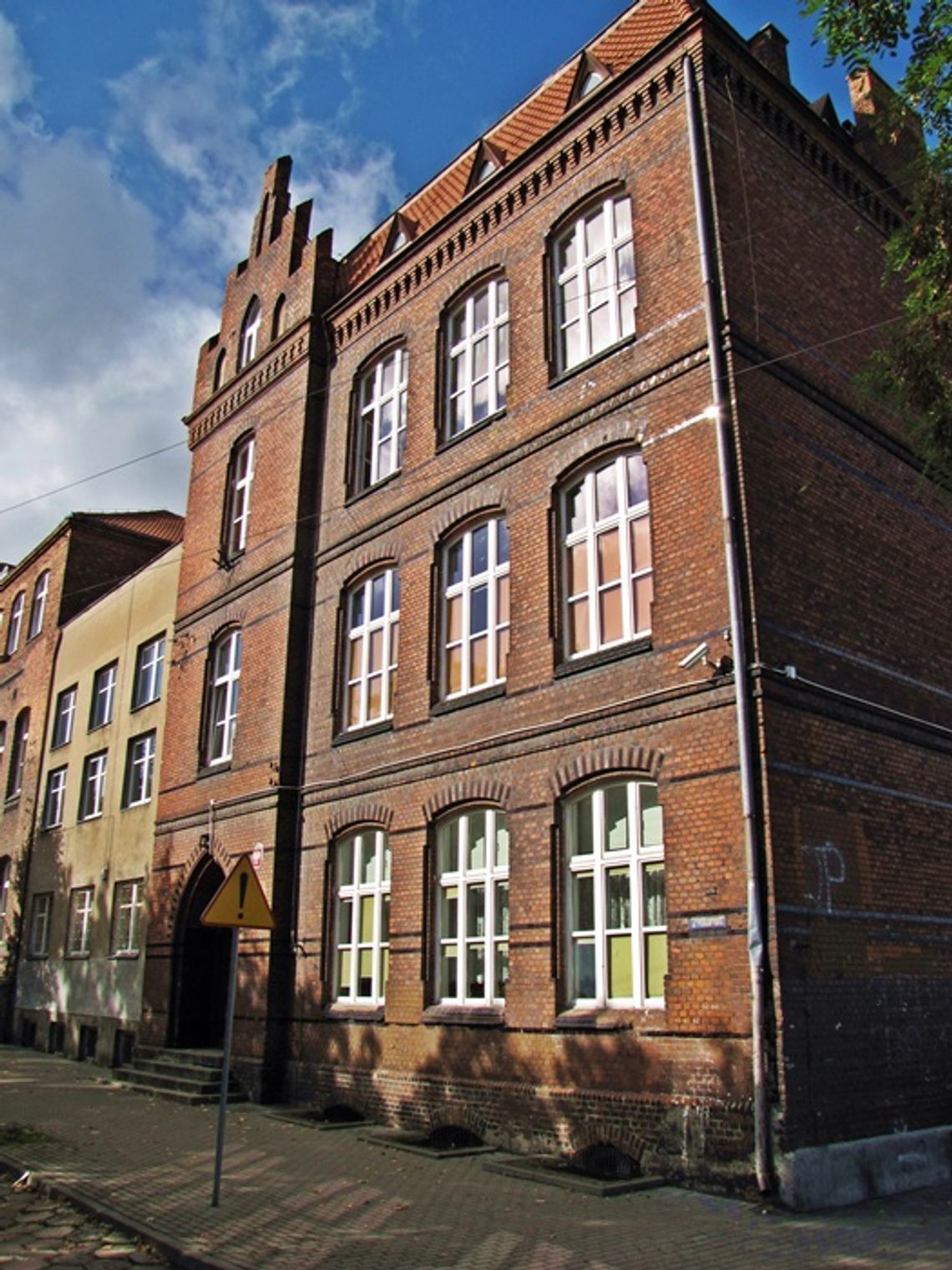 Gimnazjum nr 2 nabierze kolorów Gimnazjum nr 2 nabierze kolorów