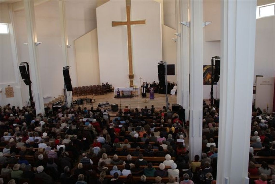 Gloria Polo i Helena Quinlan. Świadectwo cudownie uzdrowionych Gloria Polo i Helena Quinlan. Świadectwo cudownie uzdrowionych