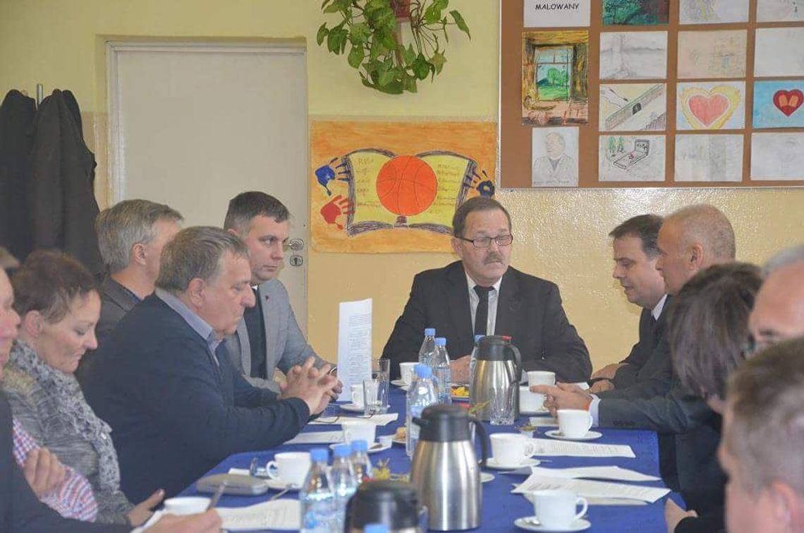 Gmina przejmie szkołę? Jaka przyszłość czeka placówkę? Gmina przejmie szkołę? Jaka przyszłość czeka placówkę?