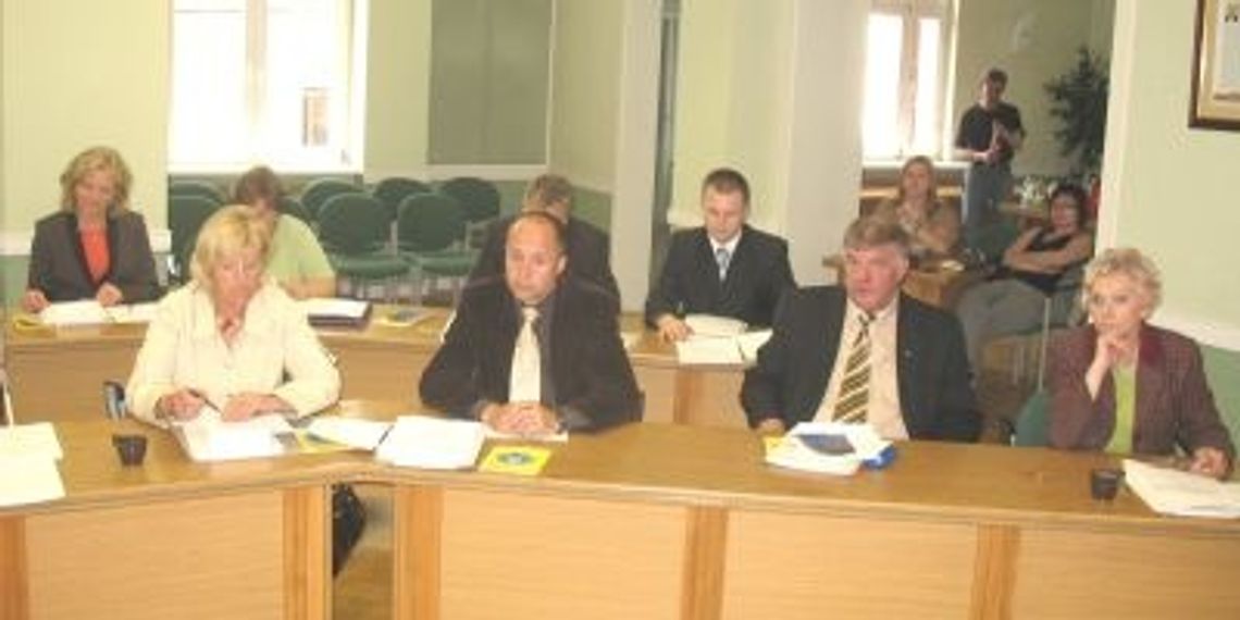 Gorąca debata radnych o projekcie „śmieciowym” Gorąca debata radnych o projekcie „śmieciowym”