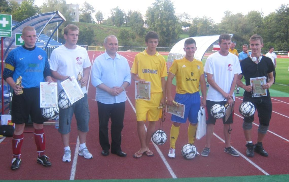 Grali pięknie, dla „Kazika”. Turniej Starogard Deyna Cup 2012 Grali pięknie, dla „Kazika”. Turniej Starogard Deyna Cup 2012
