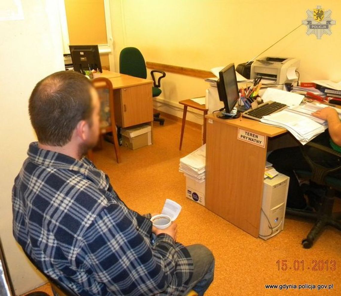 Grasował nocą w altankach, "obrobił'"17 działek