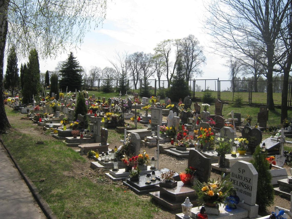 Grobowa pomyłka. Ciało nieboszczyka pochowano w niewłaściwym miejscu Grobowa pomyłka. Ciało nieboszczyka pochowano w niewłaściwym miejscu