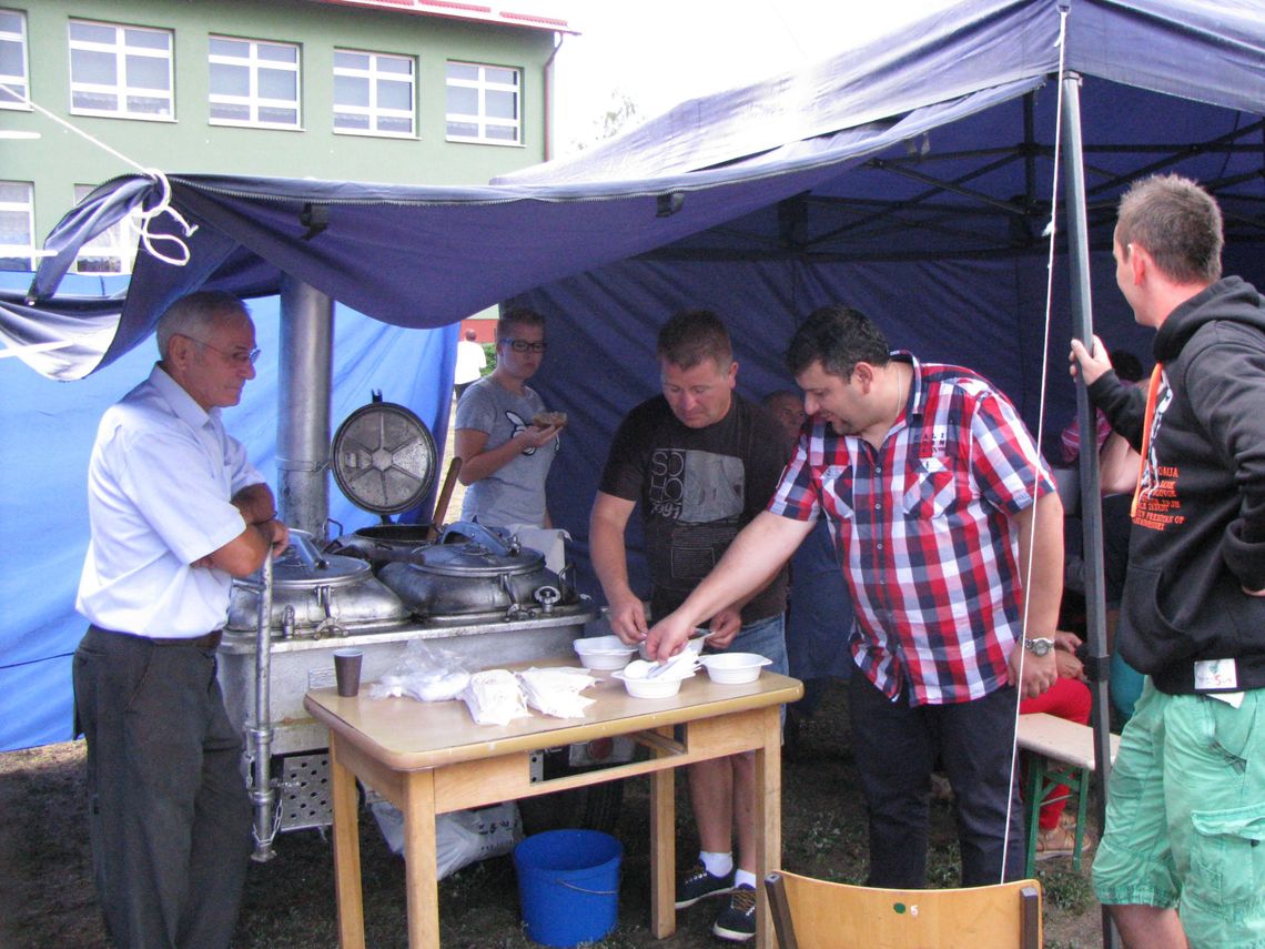 Grochówka smakowała wyśmienicie Grochówka smakowała wyśmienicie