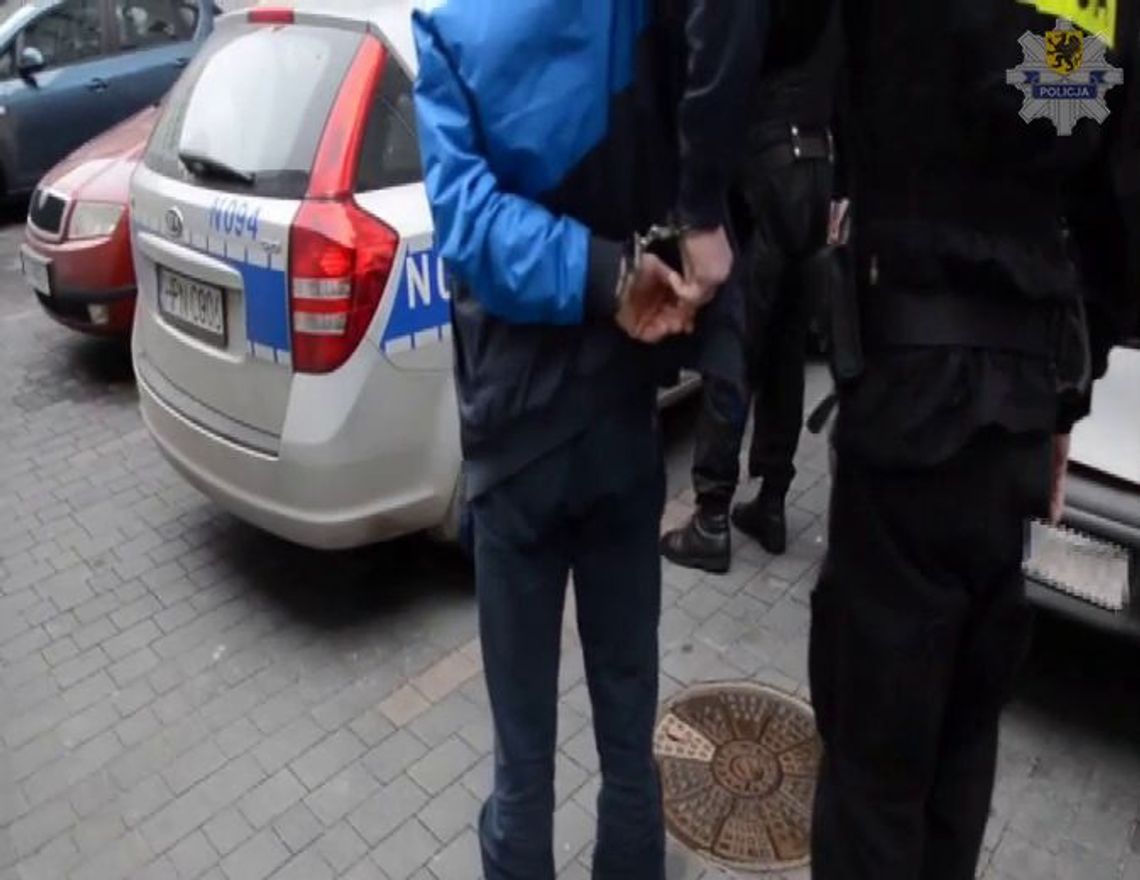 Grozili porwaniem dziecka i podpaleniem auta Grozili porwaniem dziecka i podpaleniem auta