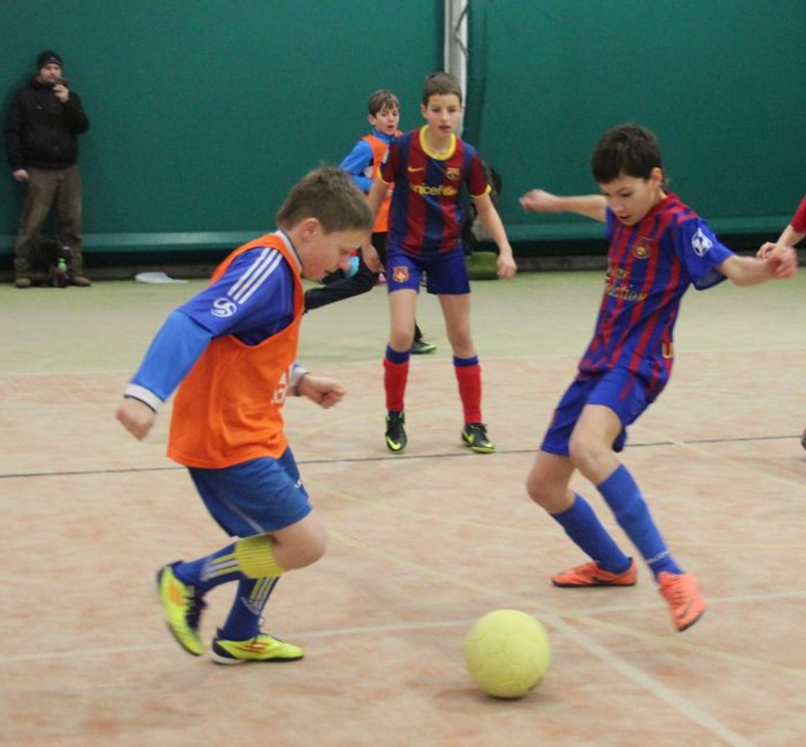 Gwiazdkowy Turniej Piłki Nożnej - górą Pokemony i Suszona Żurawina Gwiazdkowy Turniej Piłki Nożnej - górą Pokemony i Suszona Żurawina