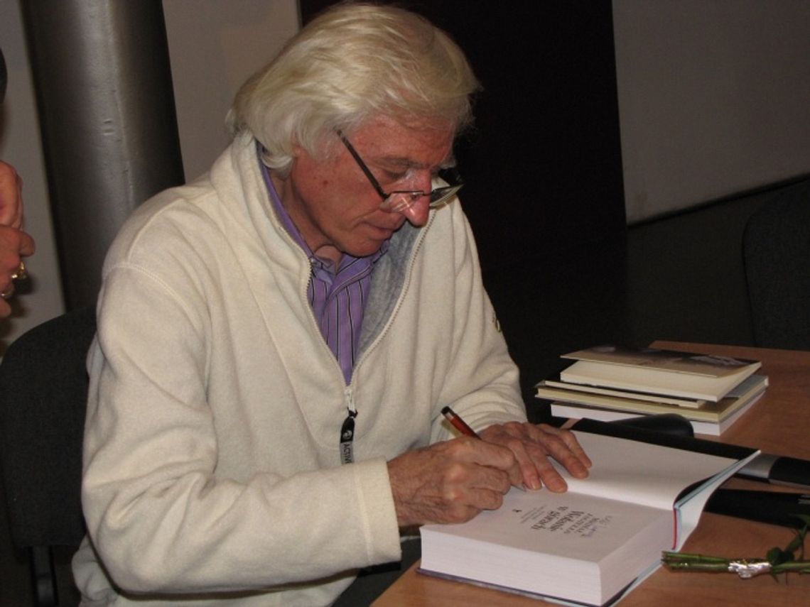 Halny filozoficzno – polityczny. Nie tylko o fruwaniu... Halny filozoficzno – polityczny. Nie tylko o fruwaniu...