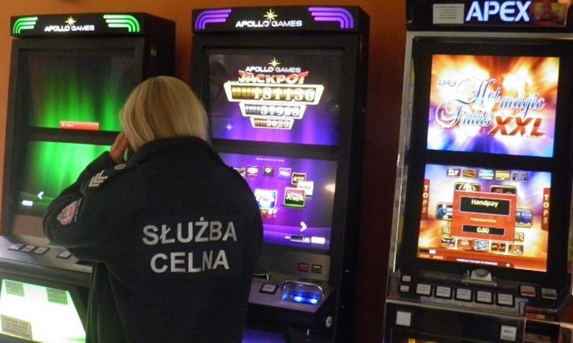 Hazard kwitnie pod oknami? Ludzie zaniepokojeni nietypowymi usługami w jednym ze sklepów...