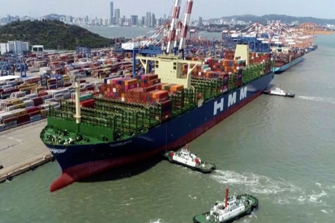 HMM Gdańsk - największy kontenerowiec świata już pływa, w sierpniu zawinie do Europy ZOBACZ HMM Gdańsk - największy kontenerowiec świata już pływa, w sierpniu zawinie do Europy ZOBACZ