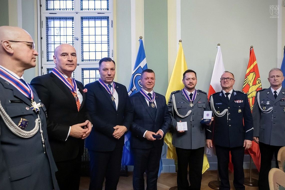 Honorowe odznaczenia dla zasłużonych