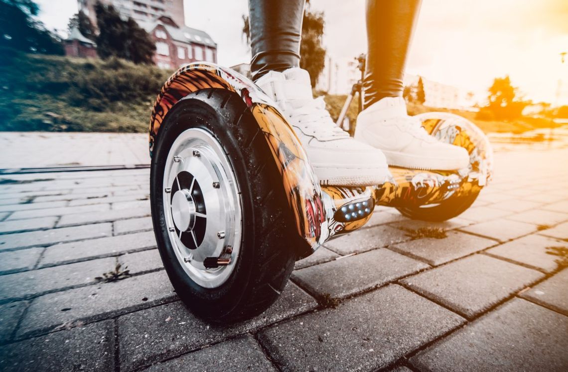 Hoverboard, czyli elektryczna deskorolka, która podbija świat