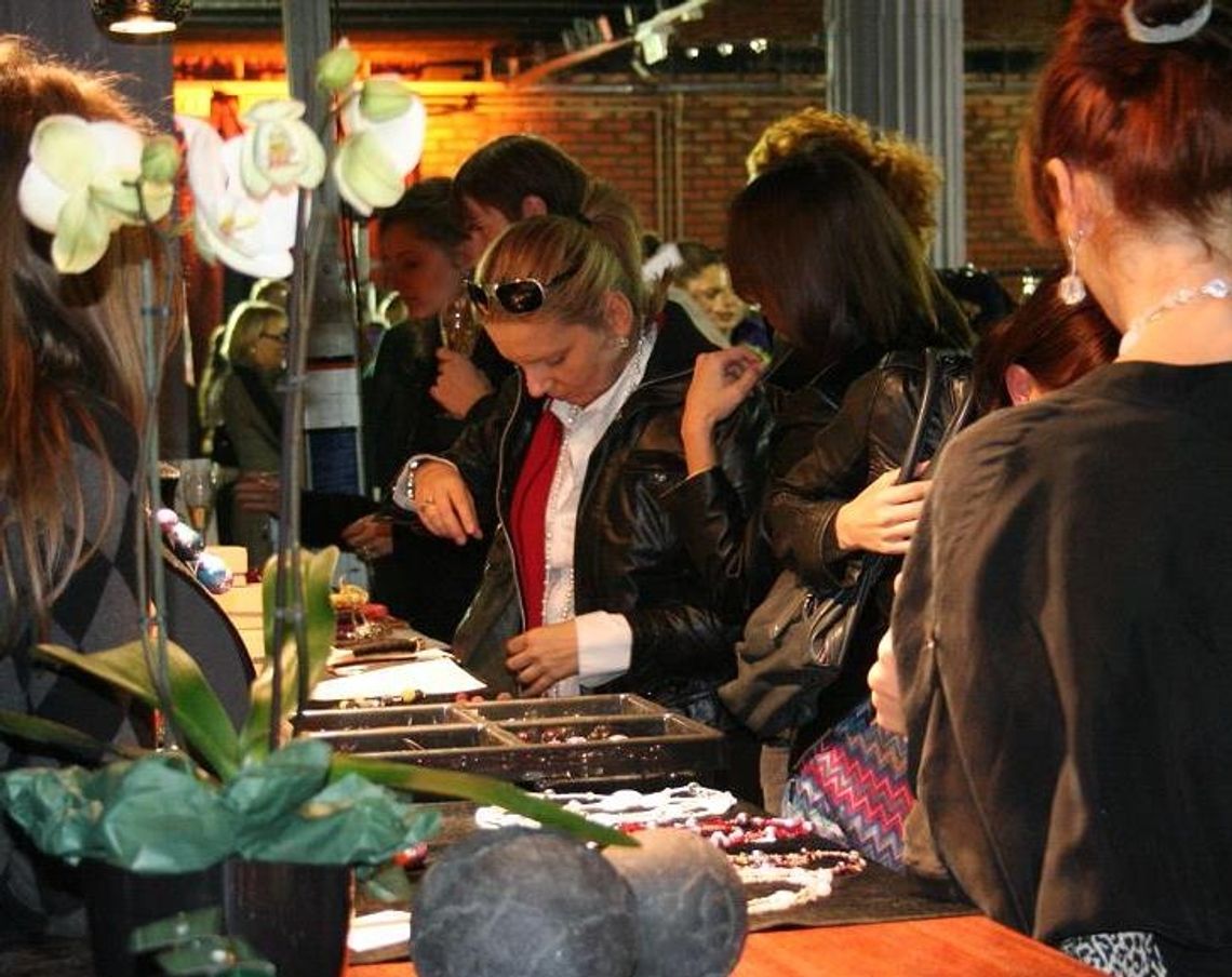 Ile wydamy na świąteczne podarunki?