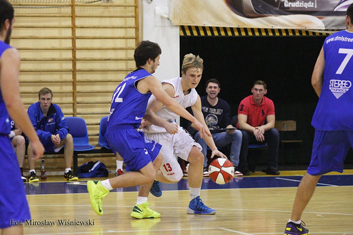 Inauguracyjna porażka Basketu Inauguracyjna porażka Basketu