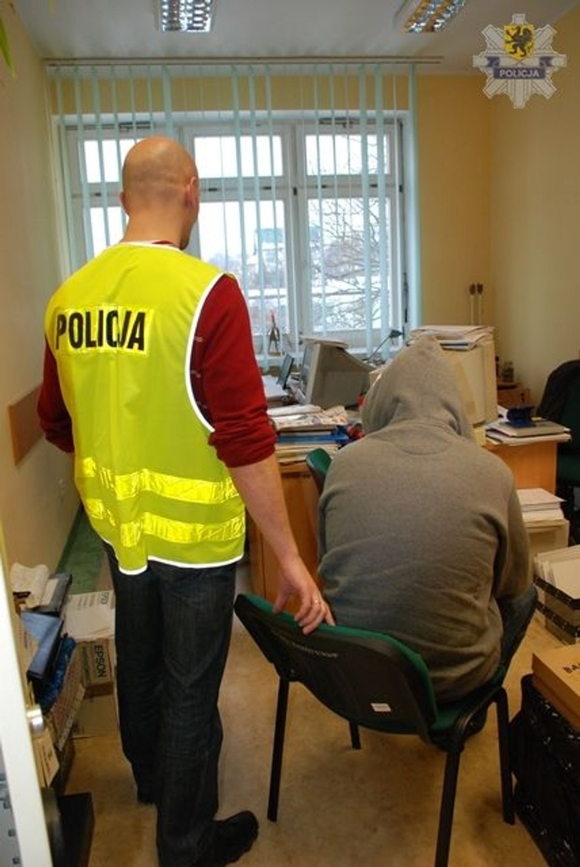 Internetowy oszust - wystawiał towary, kasował i znikał