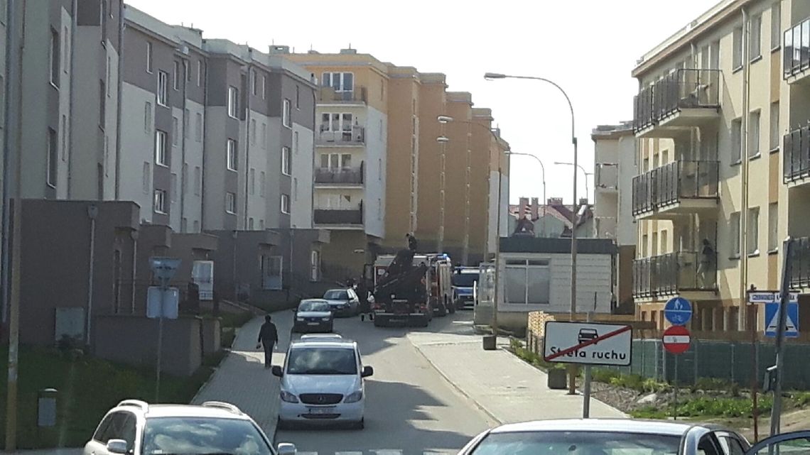 Interwencja na Bajkowym. 1,5-roczne dziecko zatrzasnęło się mieszkaniu